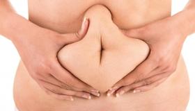 Hvorfor magen vokser raskt: mulige årsaker til en ufullkommen midje Fjern aldersrelatert fett hjemme