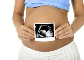 Можно ли узнать пол будущего ребенка самостоятельно на раннем сроке беременности и какие способы являются наиболее точными?